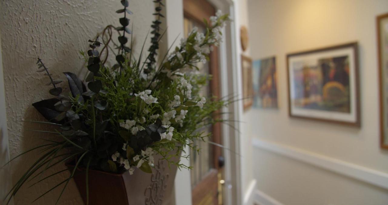 Granbury Gardens Bed And Breakfast المظهر الخارجي الصورة