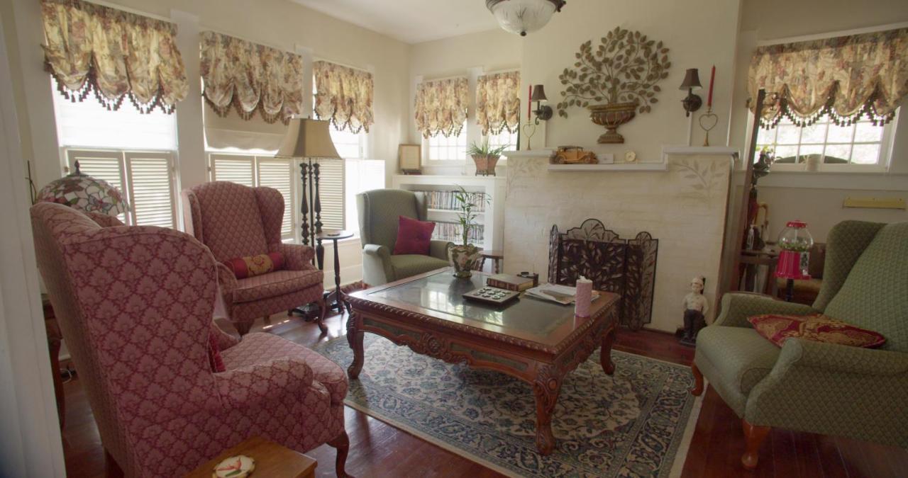 Granbury Gardens Bed And Breakfast المظهر الخارجي الصورة