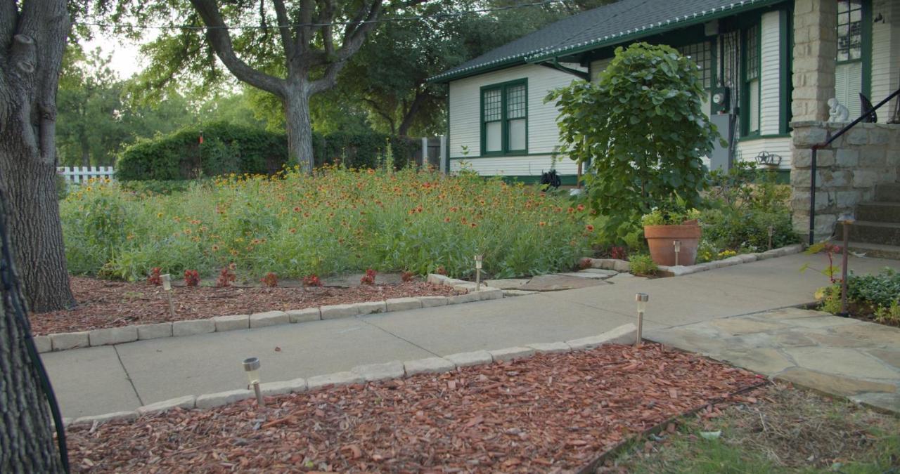 Granbury Gardens Bed And Breakfast المظهر الخارجي الصورة