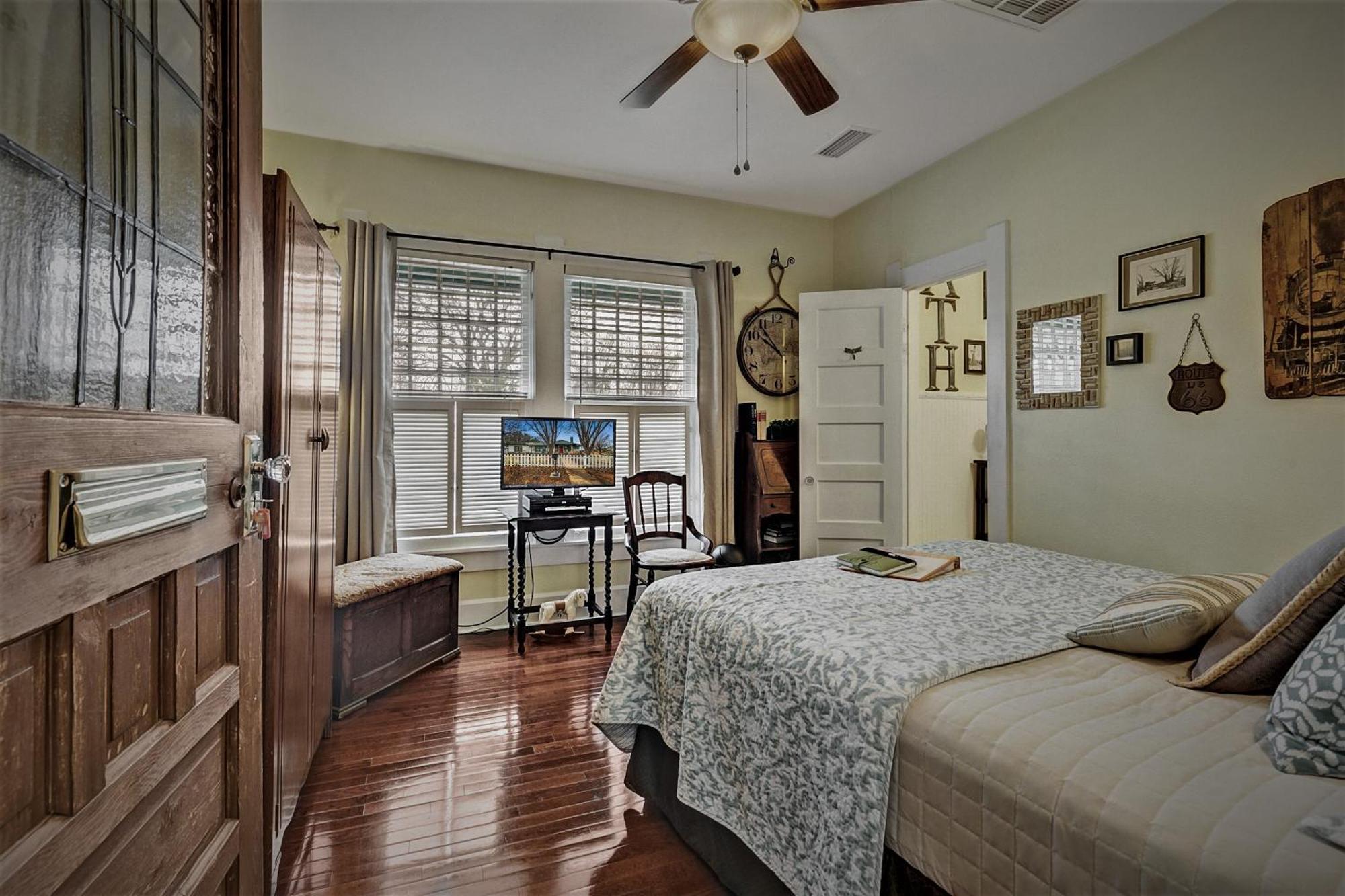 Granbury Gardens Bed And Breakfast الغرفة الصورة